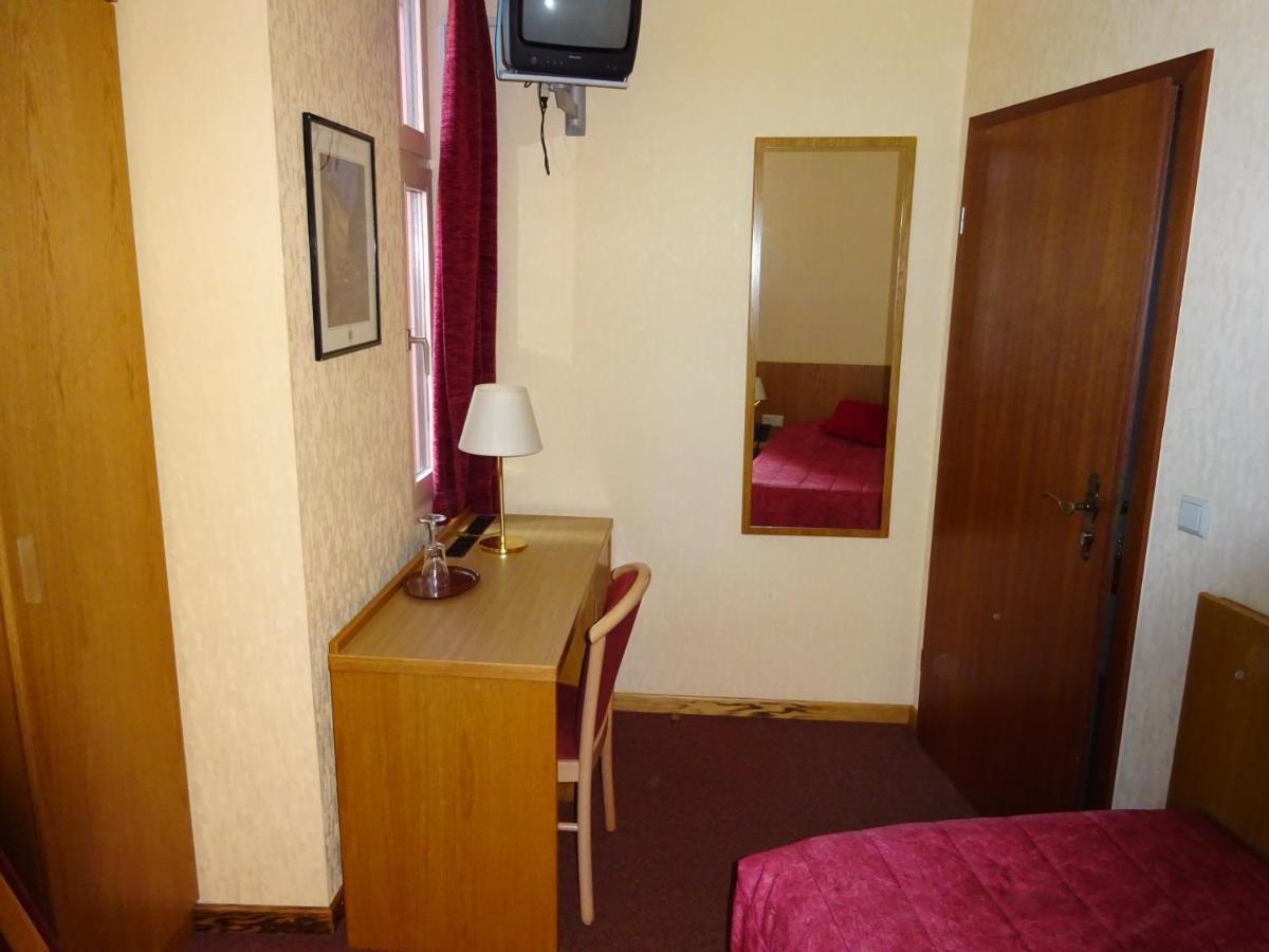 Hotel Op Der Bleech Larochette Εξωτερικό φωτογραφία